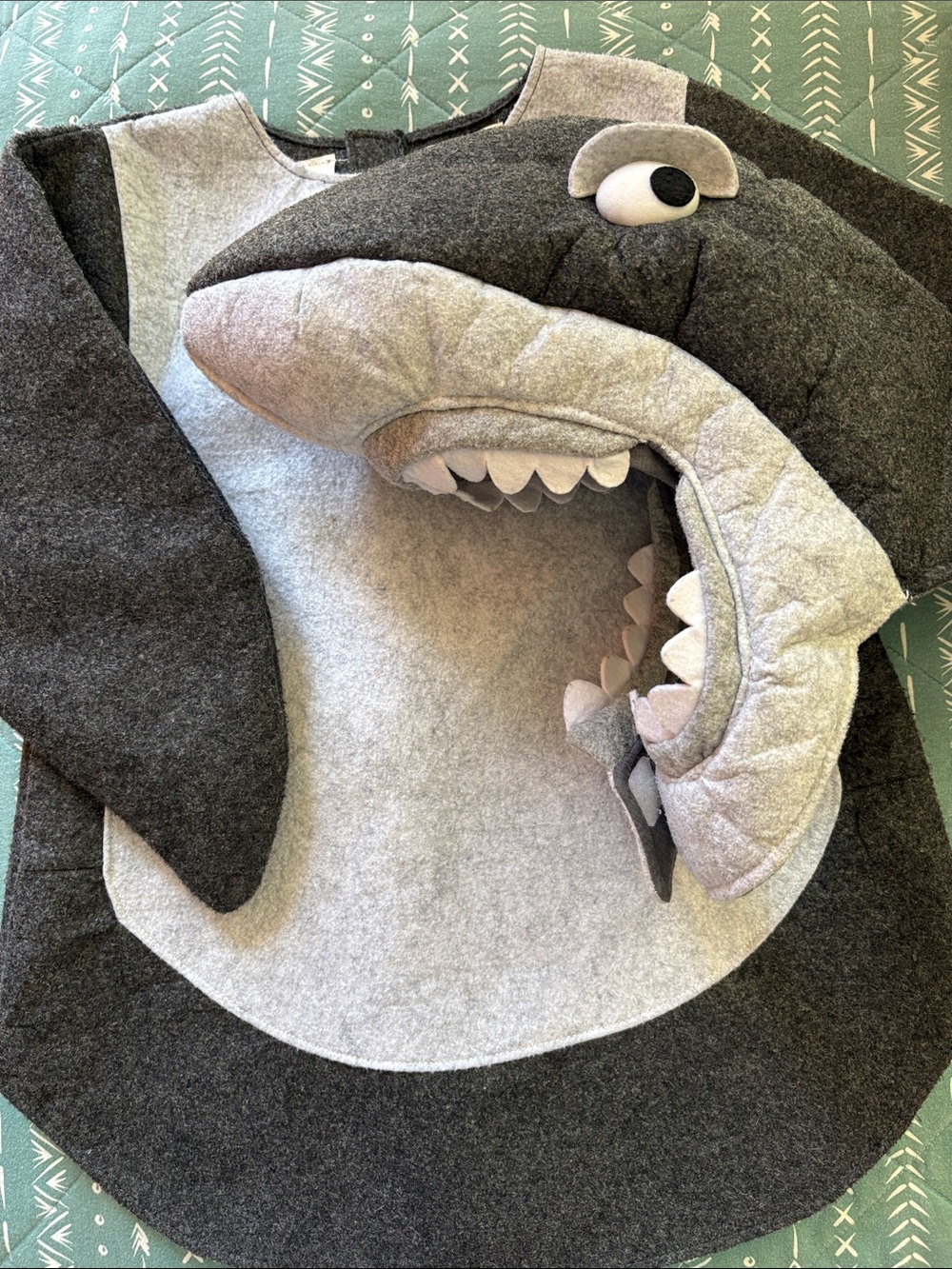 POTTERY BARN KIDS Shark Costume 2-Pc Size 4-6